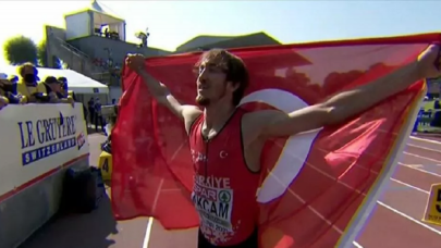 Berke Akçam 400 metre engellide Avrupa şampiyonu