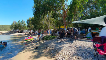 Günlüğü 450 liraya kadar çıkıyor; kamplarda çadır kuracak yer kalmadı