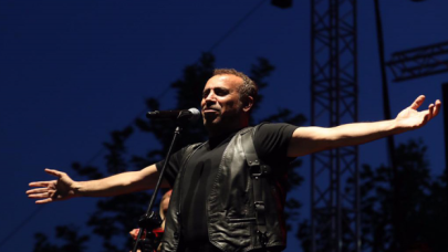 Haluk Levent konser verdi