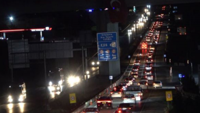 Karadan ve havadan tatilcilerin dönüş yoğunluğu