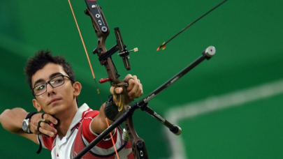 Mete Gazoz, ABD'li rakibini yenerek adını yarı finale yazdırdı