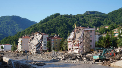 Bozkurt'ta çöken Ölçer Apartmanı'nın müteahhidinin mal varlığına tedbir kararı