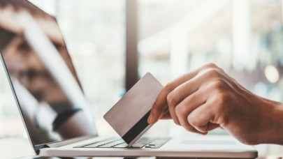 Kredi kartı başvuruları ilk altı ayda yüzde 100 arttı