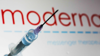 Moderna üçüncü doz güçlendirici koronavirüs aşısının yapılmasını öneriyor