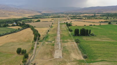 Nuri Demirağ'ın Divriği'ye 79 yıl önce yaptırdığı havaalanı bakımsızlıktan tarlaya döndü