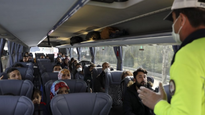 Seyahat ederken yakandılar biri pozitif ikisi temaslı