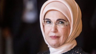 Cumhurbaşkanı'ndan sonra eşi Emine Erdoğan'ın da ilk kitabı satışa çıkıyor