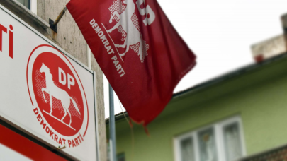 Demokrat Parti'den 60'a yakın üye istifa ettiğini açıkladı