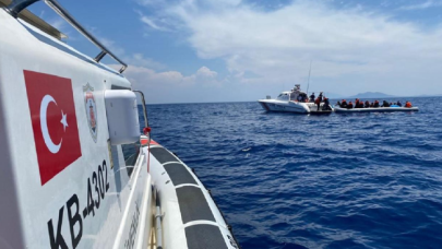 İzmir'de 13 sığınmacı kurtarıldı