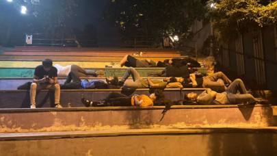 Öğrencilerin yurt eylemi devam ediyor