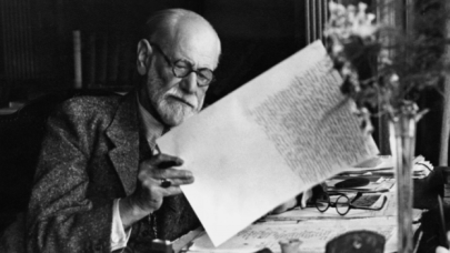 Alışveriş çılgınlığının sırrını Freud yüz yıl önce mi çözdü?