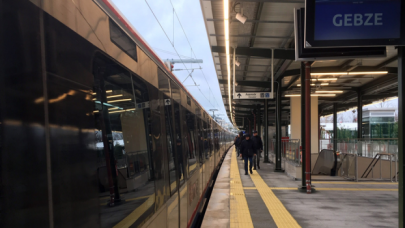 Gebze'de yolcu treni kazası!