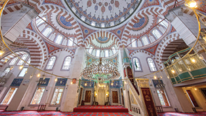 Ortaokul öğrencilerine cami temizlettiler!