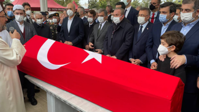 Özdemir Bayraktar son yolculuğuna uğurlandı