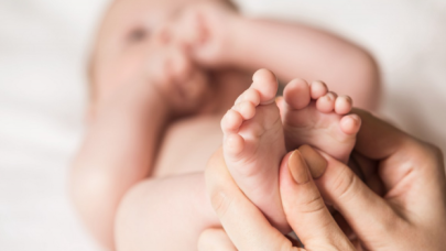 Babasının "ağlıyor" diye dövdüğü bebekten iyi haber!