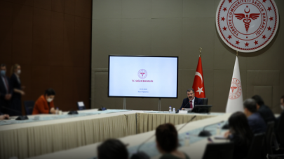 Bilim Kurulu 'omicron' varyantının etkisiyle toplanacak