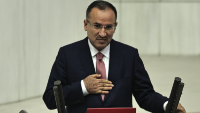 Adalet Bakanı Bekir Bozdağ, TBMM'de yemin etti
