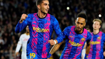 Barcelonalı Ferran Torres'in logosuz forması gündem oldu