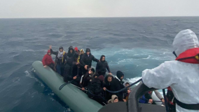 İzmir ve Muğla'da 104 düzensiz göçmen kurtarıldı