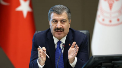 Sağlık Bakanı Koca: Bugün sağlıkçıların size ihtiyacı var, hakkımızı hukukumuzu lütfen koruyun