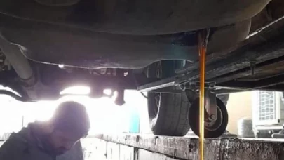 Minibüsün yakıt deposundan 104 kilo kaçak bal çıktı