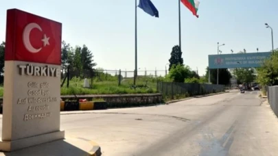 Türkiye'den Bulgaristan'a girişlerde Covid-19 aşı sertifikası gösterme zorunluluğu kaldırıldı