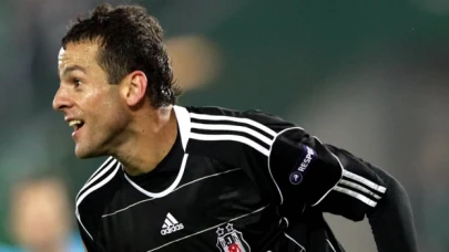 Beşiktaş'ın eski yıldızı Bobo futbolu bırakacağını açıkladı
