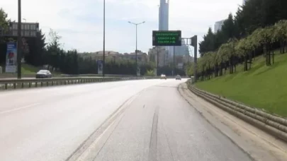 İstanbul'da bayramda yollar boş kaldı... Trafik yoğunluğu yüzde 1