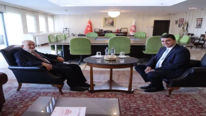 Saadet Partisi Genel Başkanı Temel Karamollaoğlu, Demokrat Parti Genel Başkanı Gültekin Uysal’ı ziyaret etti