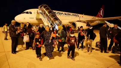 Ukrayna'dan tahliye edilen Ahıska Türkleri Elazığ'a geldi