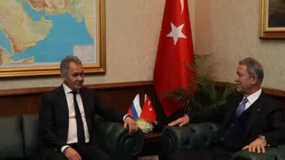 Hulusi Akar, Rus mevkidaşı Soygu ile telefonda görüştü