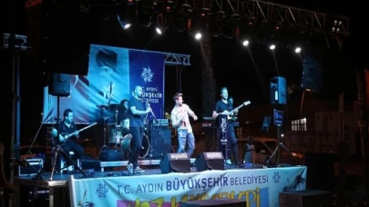 Aydın Büyükşehir Belediyesi’nden Davutlar Sevgi Plajı’nda Yaz Konseri
