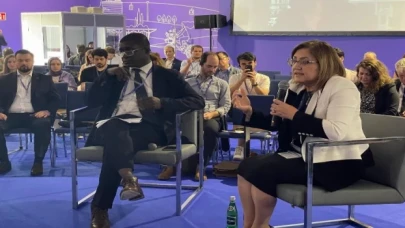 Başkan Şahin Dünya Şehirler Formu’nda konuştu