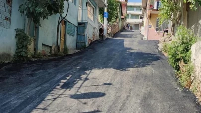 Bayraklı’da asfaltlama çalışmaları hız kesmiyor