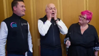 Britanyalı erkek vekiller menopozu tattı