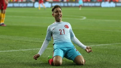 Emre Mor, Fenerbahçe'ye transfer oldu
