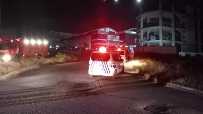 Esenyurt'ta kimyasal madde dolu tank devrildi