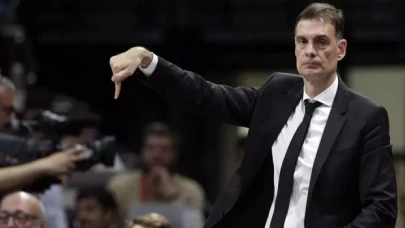 Georgios Bartzokas 2025 yılına kadar Olympiakos'ta