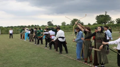 Sakarya’da okçuluk yarışmasında kıyasıya rekabet