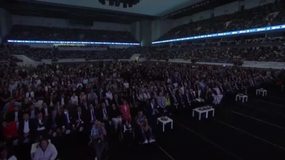 Temel Karamollaoğlu’ndan Mansur Yavaş’a ‘’Alçak gönüllülükle, abartmadan çok muazzam projeler hazırlanmış, tatbikata konmuş, gerçekleştirilmiş’’