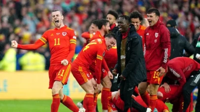 Ukrayna’yı eleyen Galler 64 yıl aradan sonra Dünya Kupası’nda