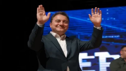 Ali Babacan’dan ’Merkez’e eleştiri