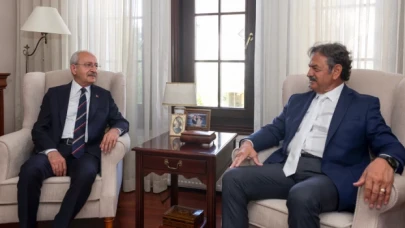 CHP Lideri Kılıçdaroğlu, Emekli Tümamiral Deniz Kutluk'u ziyaret etti