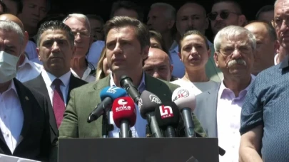 CHP’den görevinden uzaklaştırılan Mustafa Kayalar’a destek