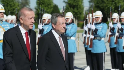 Cumhurbaşkanı Erdoğan, İtalya Başbakanı Draghi’yi resmi törenle karşıladı