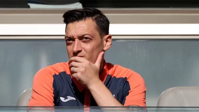 Emre Belözoğlu açıkladı; Mesut Özil ne zaman sahaya çıkacak?