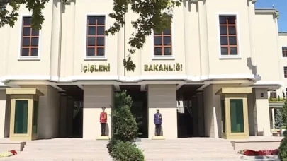 İki belediye başkanı görevden uzaklaştırıldı