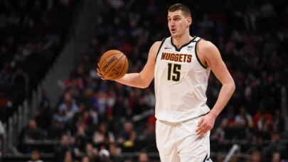 Nikola Jokic, NBA tarihinin en yüksek kontratına imza attı