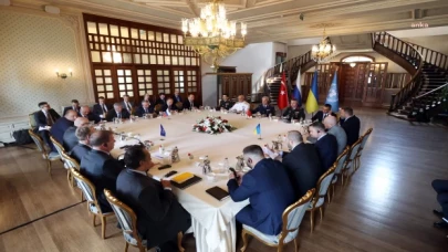 Türkiye, Rusya, Ukrayna ve Birleşmiş Milletler’in Tahıl Ve Gıda Sevkiyatı toplantısı sona erdi