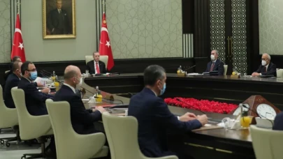 Cumhurbaşkanlığı Kabinesi toplanıyor; masada ekonomi ve koronavirüs var